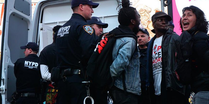 ABD'de devam eden siyahilerin gösterisinde 80 kişi gözaltına alındı