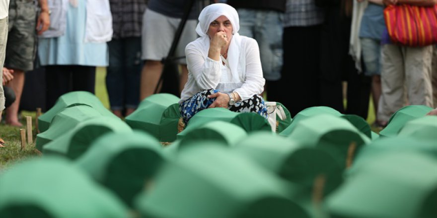 Hollanda 'Srebrenitsa kararını' kabul etmiyor