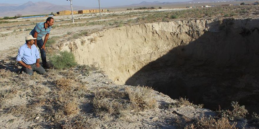 Konya'da yeni obruk oluştu