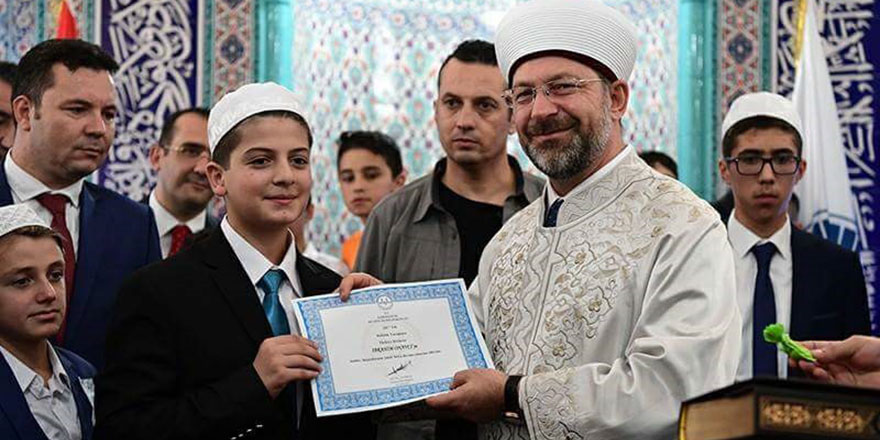 Hafızlık Yarışması Türkiye Birincisi Akhisar Hilaliye Kur'an kursundan