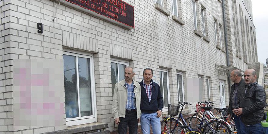 Bremen Fatih Camisi'ne çirkin saldırı