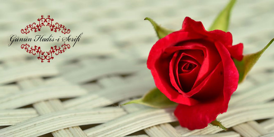 Sarıkla kılanan iki rekât namaz, sarıksız kılınan yetmiş rekât namazdan daha hayırlıdır