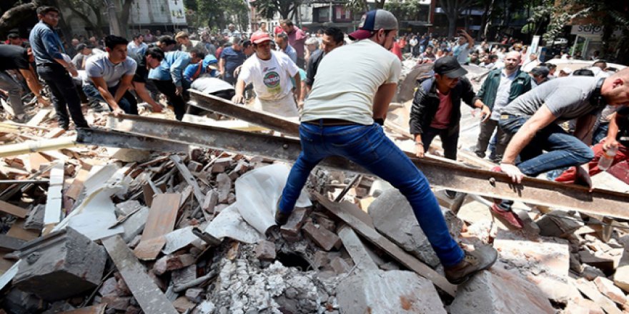 Meksika'daki depremde acı bilanço: 319 ölü