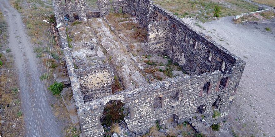 Kars'ın 'Beylerbeyi Sarayı' turizme hizmet verecek