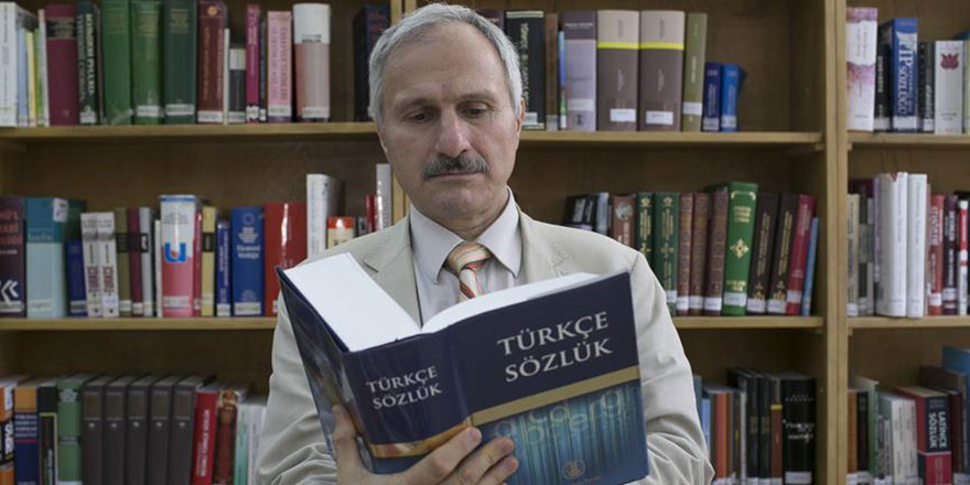 TDK Başkanı sosyal medyadaki bozuk Türkçe'yi psikiyatriye havale etti