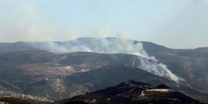 Suriye sınırındaki orman yangını devam ediyor