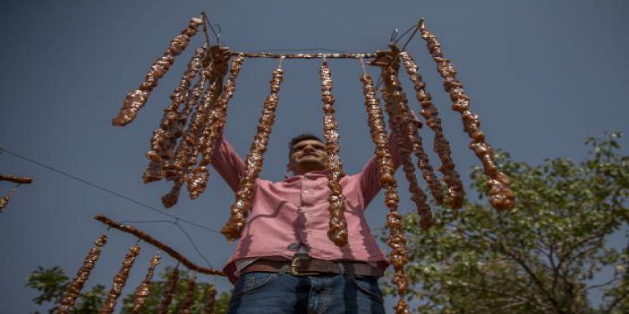 Yöresel lezzetler geleneksel yöntemlerle kışa hazırlanıyor