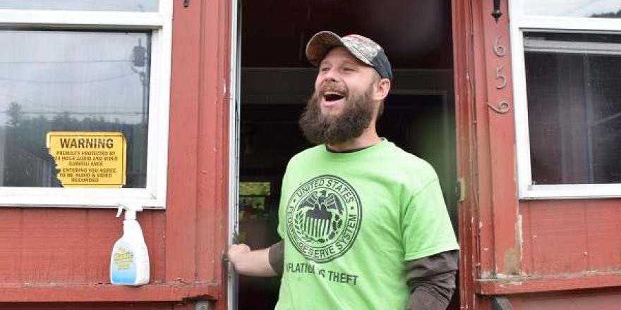 Eski ırkçı Müslüman oldu, evini camiye dönüştürüyor