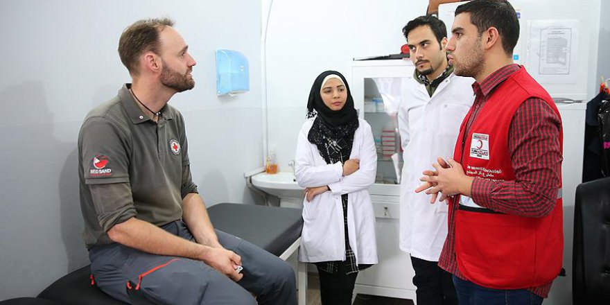 Danimarkalı Kızılhaç elçisi sığınmacıları ziyaret etti