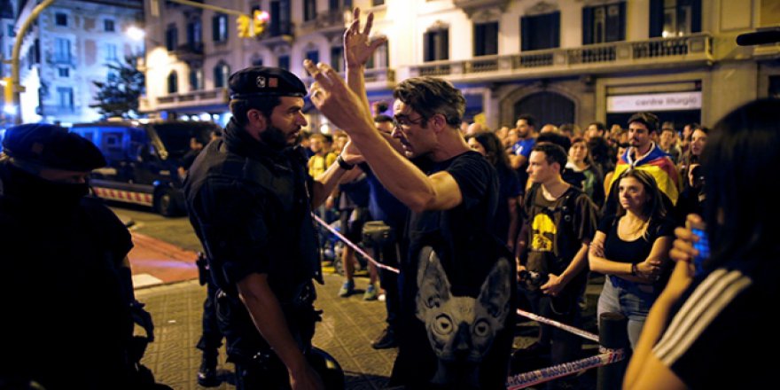 Katalonya'daki olaylı referandumun ardından grev