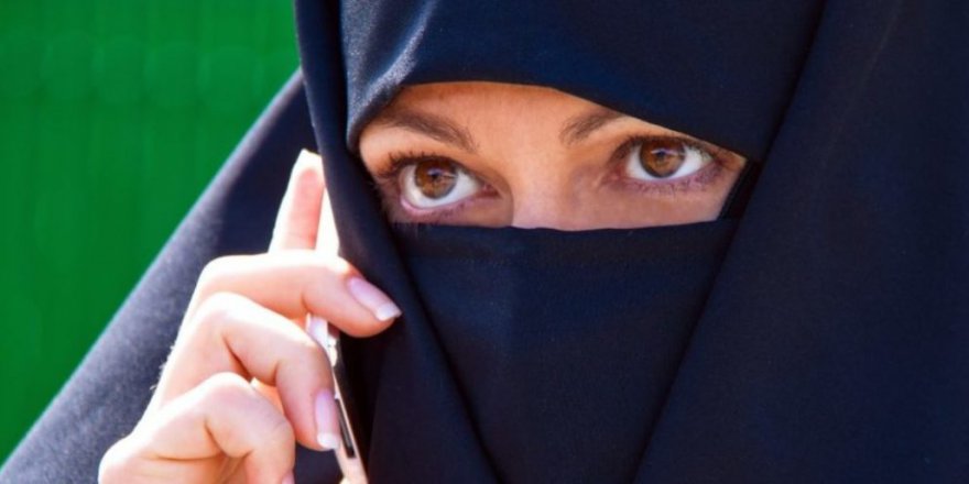 Avusturyalı Müslüman İşadamı: "Kadınlar peçelerini çıkarmasın, cezasını ben öderim"