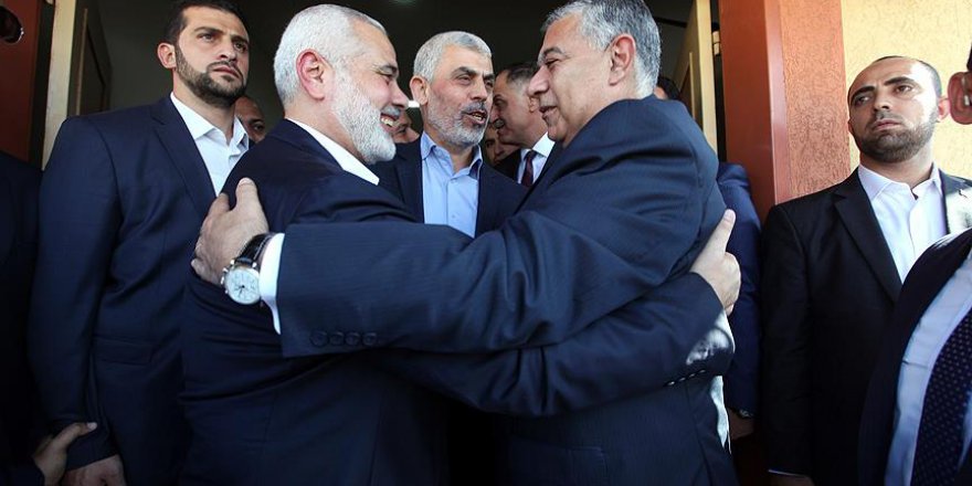 Mısır İstihbarat Servisi Başkanı Gazze'de Hamdallah'la bir araya geldi