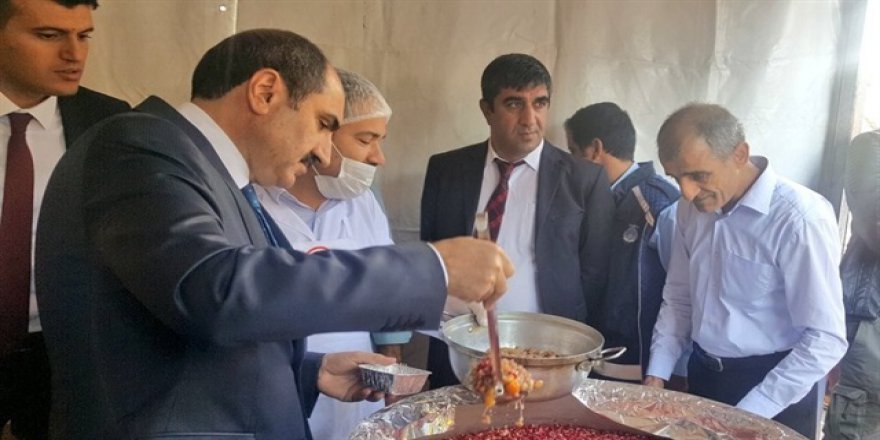 Van’da 2 bin kişiye aşure dağıtıldı
