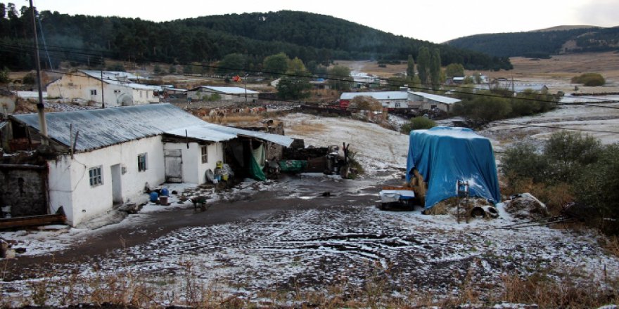 Ardahan 'beyaz örtü' ile kaplandı