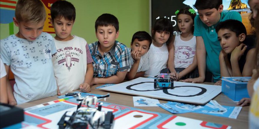 Geleceğin bilim insanları çocuk üniversitesiyle keşfedilecek