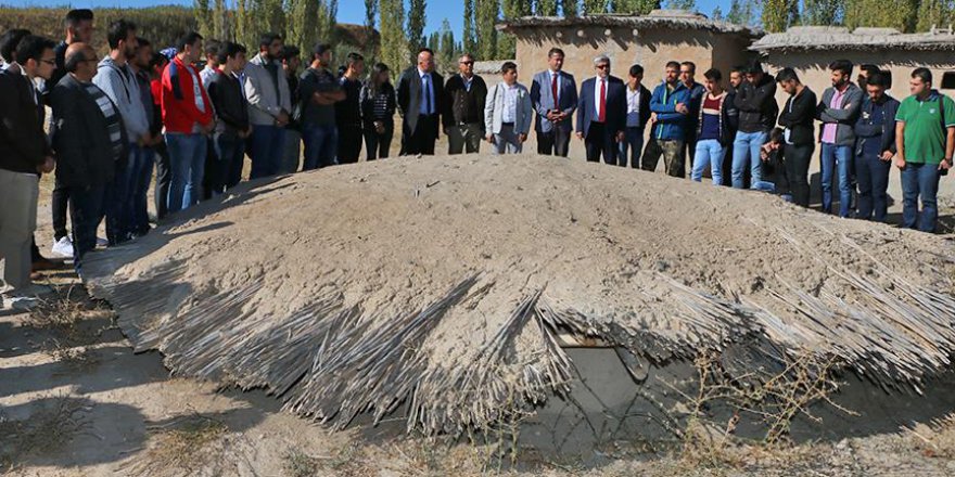 İlk derse 11 bin yıllık köyde girdiler