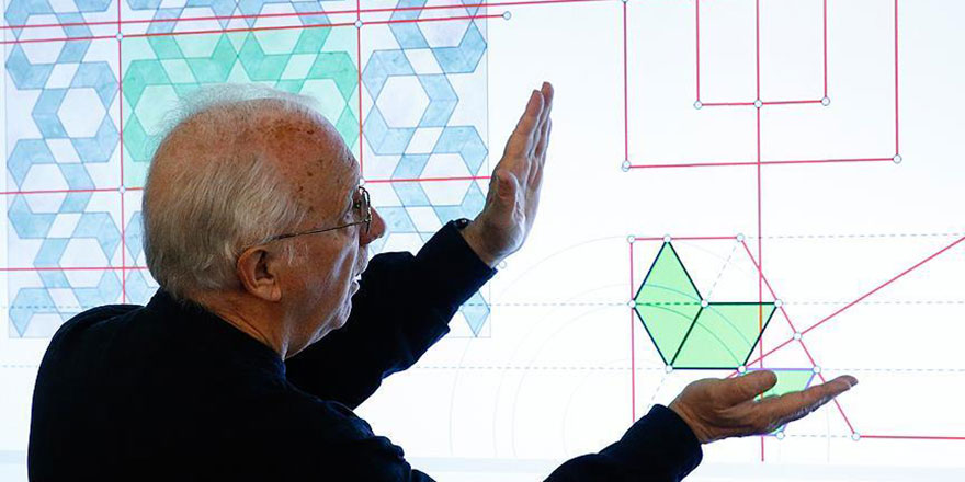 İslam sanatının 'geometri ve matematiğini' öğretiyor
