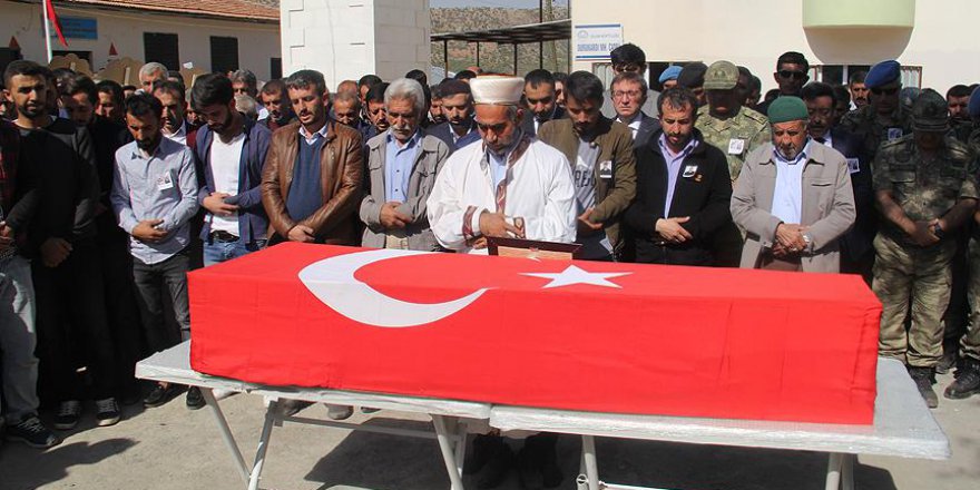 Şehit güvenlik korucuları Bilgiç ve Gür son yolculuğuna uğurlandı