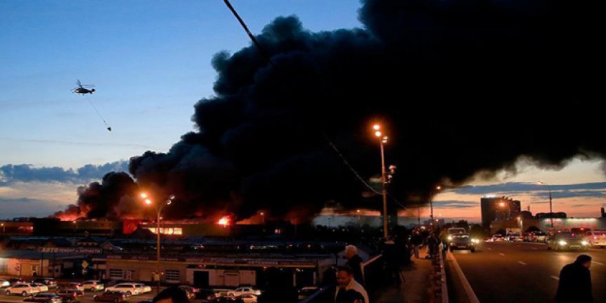 Moskova'nın merkezi alevlere teslim