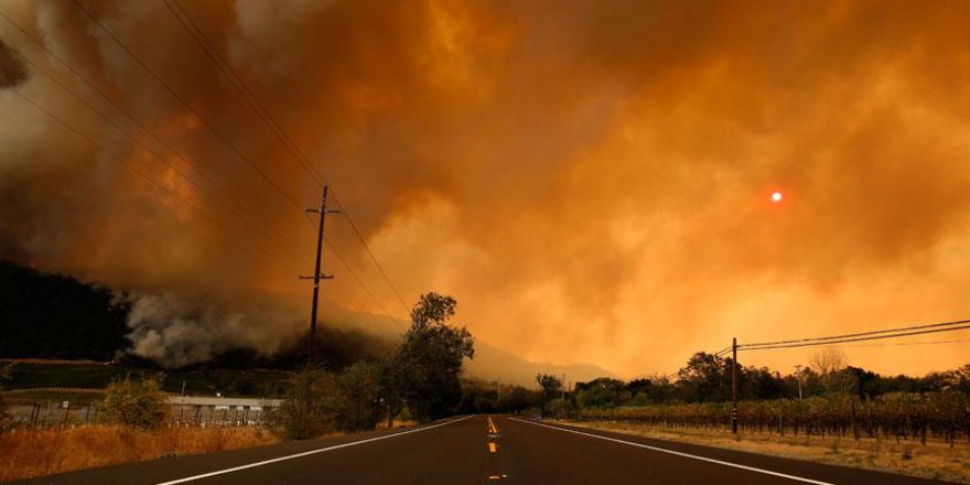 Kuzey Kaliforniya'daki yangınlar büyüyor