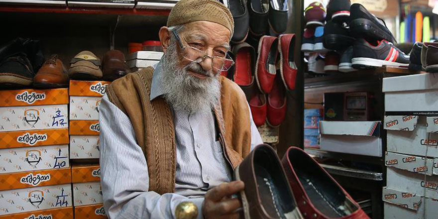 88 yaşında 83 senedir bu işi yapıyor