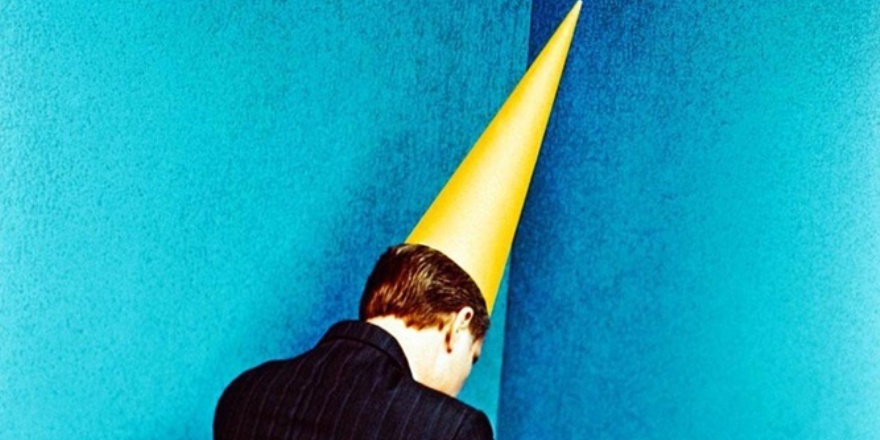 Bediüzzaman onları 'çok aptal' olarak nitelendiriyor