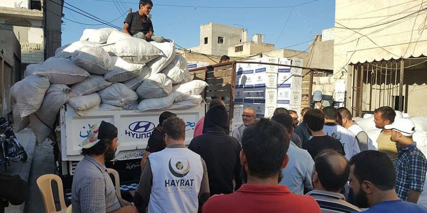 İdlib'deki 200 aileye yardım