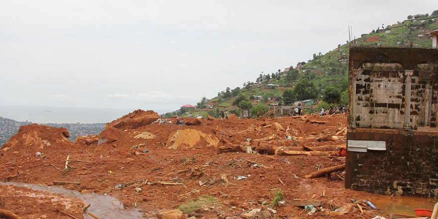 Vietnam'daki sel ve toprak kaymasında ölü sayısı 54'e yükseldi