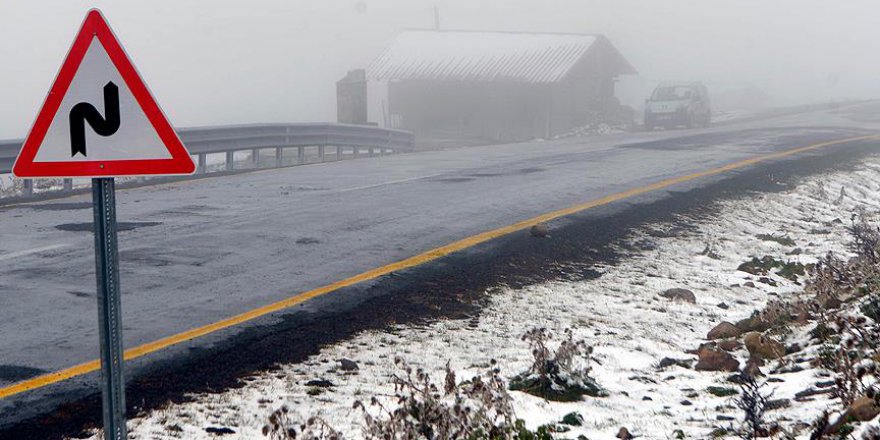 Ardahan'da kar yağışı ve sis