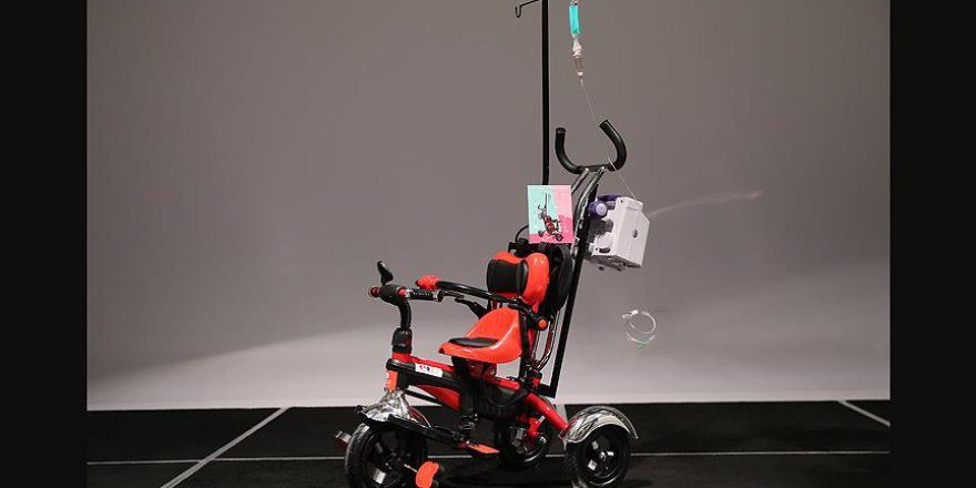 Kanser tedavisi gören çocuklara serum askılı bisiklet