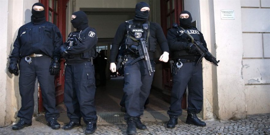 Fransa'da Müslümanlara suikast timi yakalandı