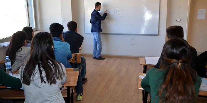 Yüksekova'da 400 öğrenciye ücretsiz kurs
