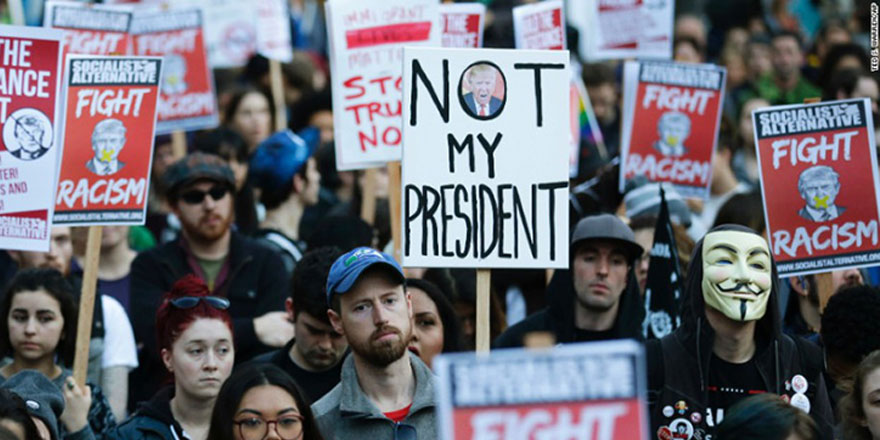 Harvard öğrencileri her akşam namazından sonra Trump için ayaklanıyor