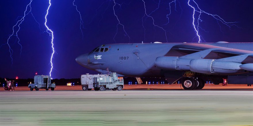 ABD Soğuk Savaş'tan beri ilk kez B-52'yi teyakkuza geçiriyor