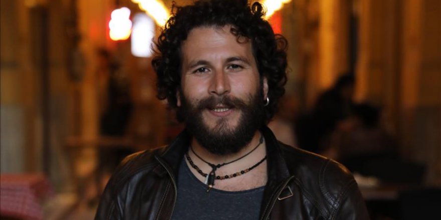 Afrikalıların hayalini belgeselleştiriyor