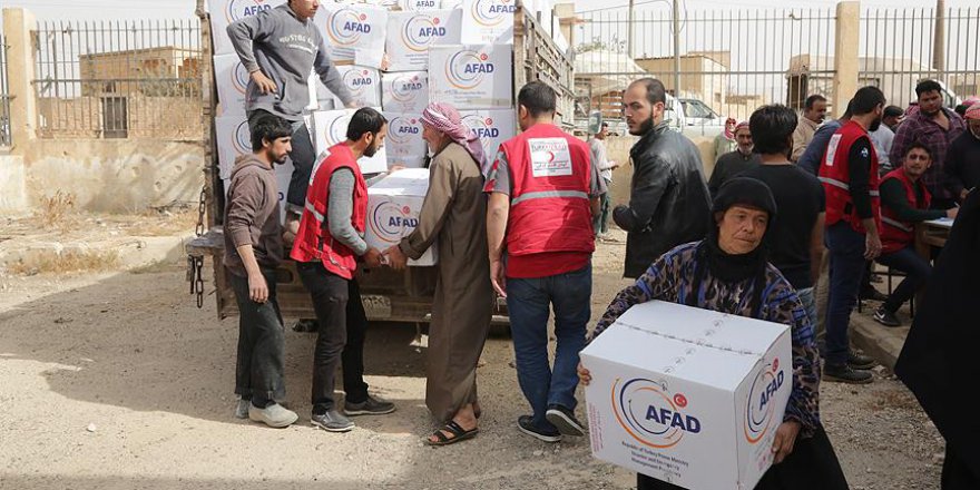 AFAD ve Kızılay'dan Suriyelilere yardım eli