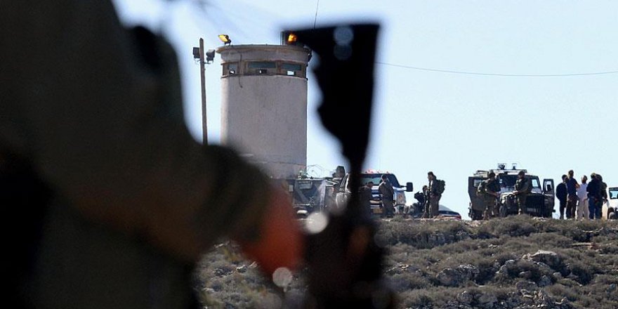 Yahudi yerleşimciler Filistinli 3 çiftçiyi yaraladı