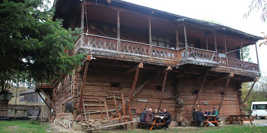 'Çivisiz konak' 160 yıldır ayakta