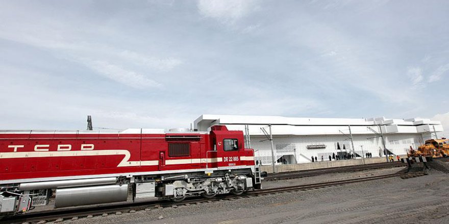 'BTK demiryolu geniş bir coğrafyayı birbirine bağlayacak'