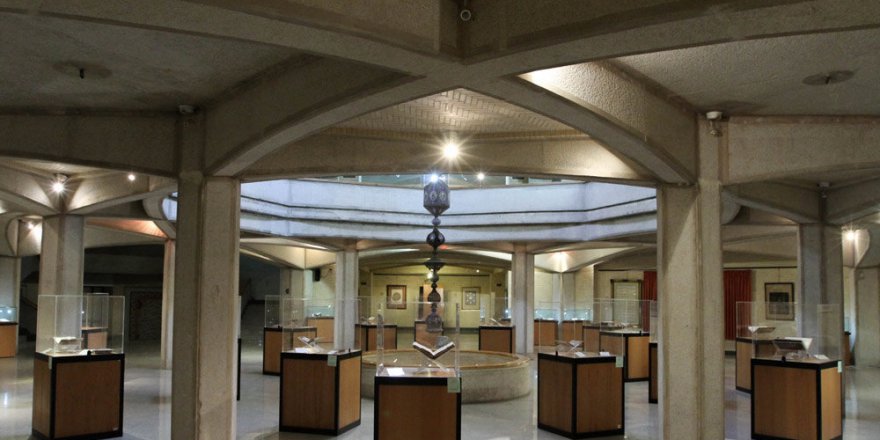 Tahran'daki Kur'an-ı Kerim müzesine ziyaretçi gitmiyor