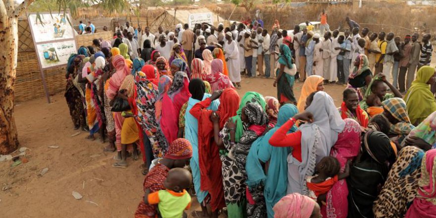 Sudan'daki sığınmacılara 594 ton gıda yardımı yapıldı