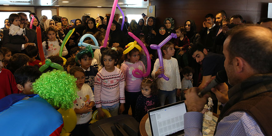 Yetimler boğaz gezisinde buluştu