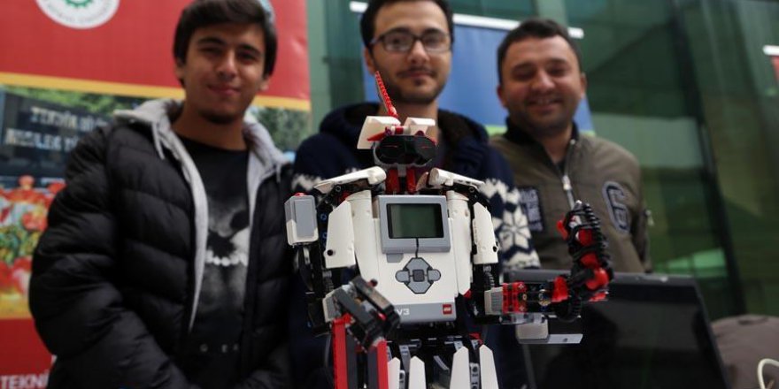 Öğrenciler Ar-Ge Teknoloji projelerini tanıttı