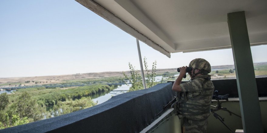 İdlibliler için Mehmetçik 'güvenli yaşamın' teminatı