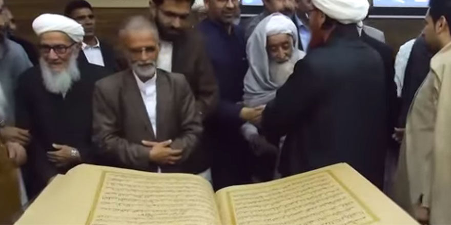 Mülteci Hattat'ın Kur'an-ı Kerim sergisi açıldı