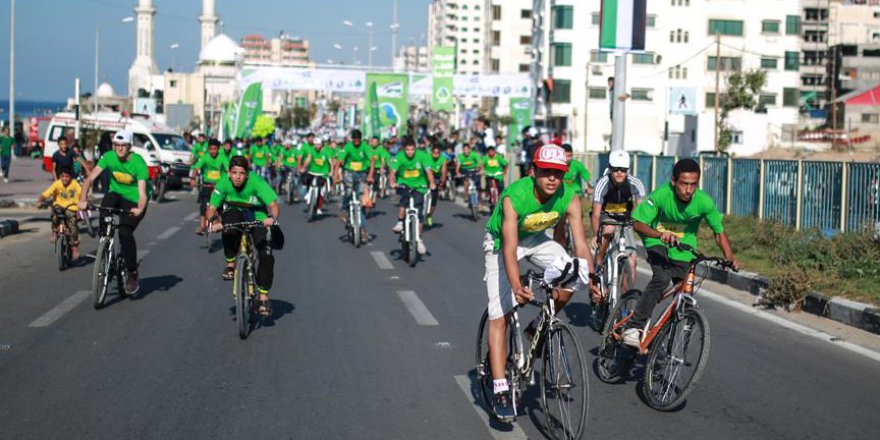 Gazze'de uzlaşıya destek için bisiklet ve koşu etkinliği düzenlendi