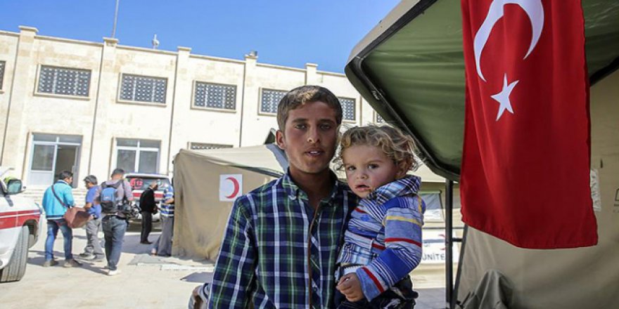 Türkiye sınır ötesinde Suriyelilere deva oluyor