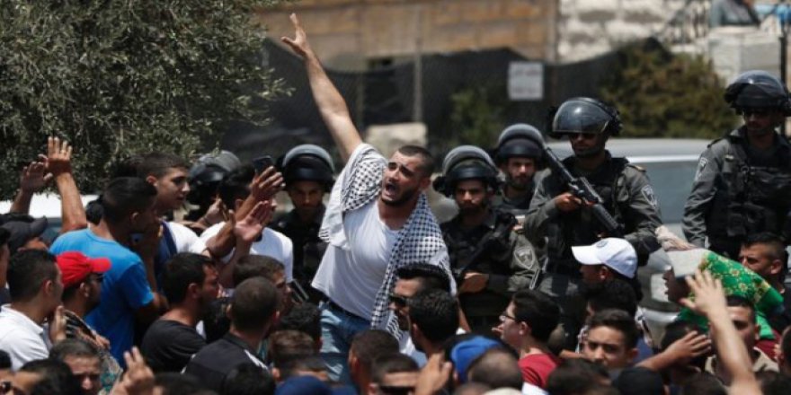 İsrail askerlerinden Filistinlilere sert müdahale