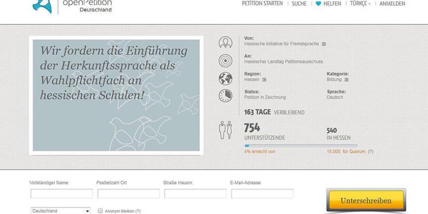 Frankfurt'ta 'Türkçe dersi' için imza kampanyası