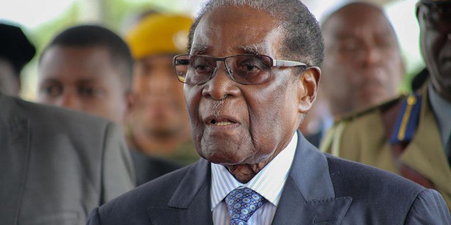 Zimbabve'de ordu yetkilileri ve Mugabe bir araya gelecek